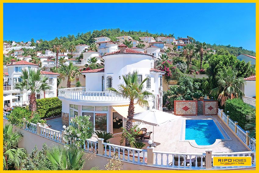 VILLA EIENDOMMER in Alanya / Kargicak / Alanya